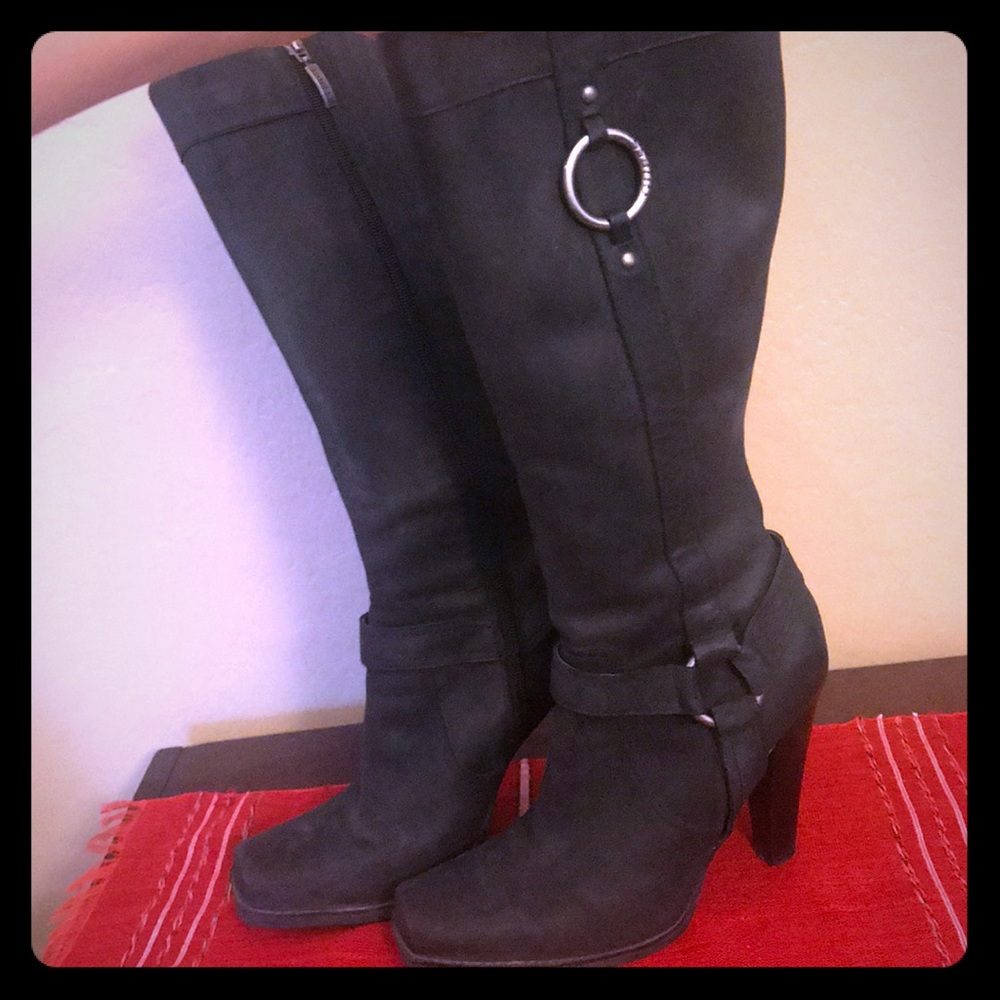 Guess leather boots